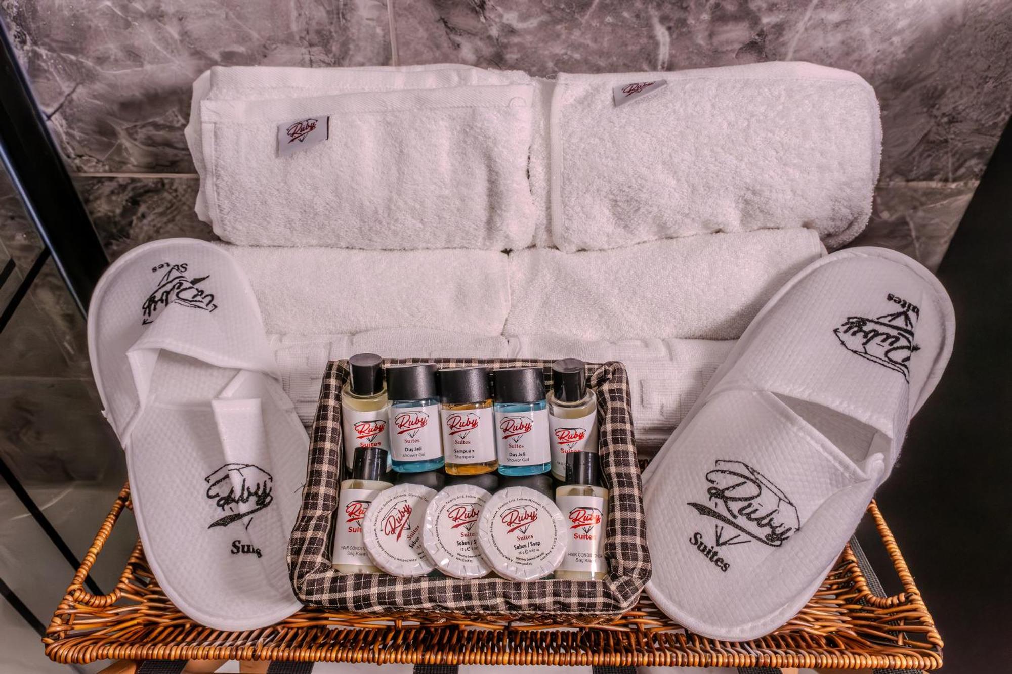 Ruby Hotel Istanbul Eksteriør bilde